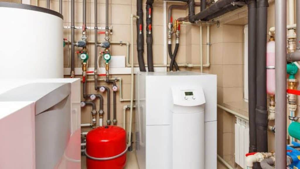 Doorstroomboiler of boiler: complete gids over cv-ketel, energieverbruik, stroomverbruik en capaciteit berekenen