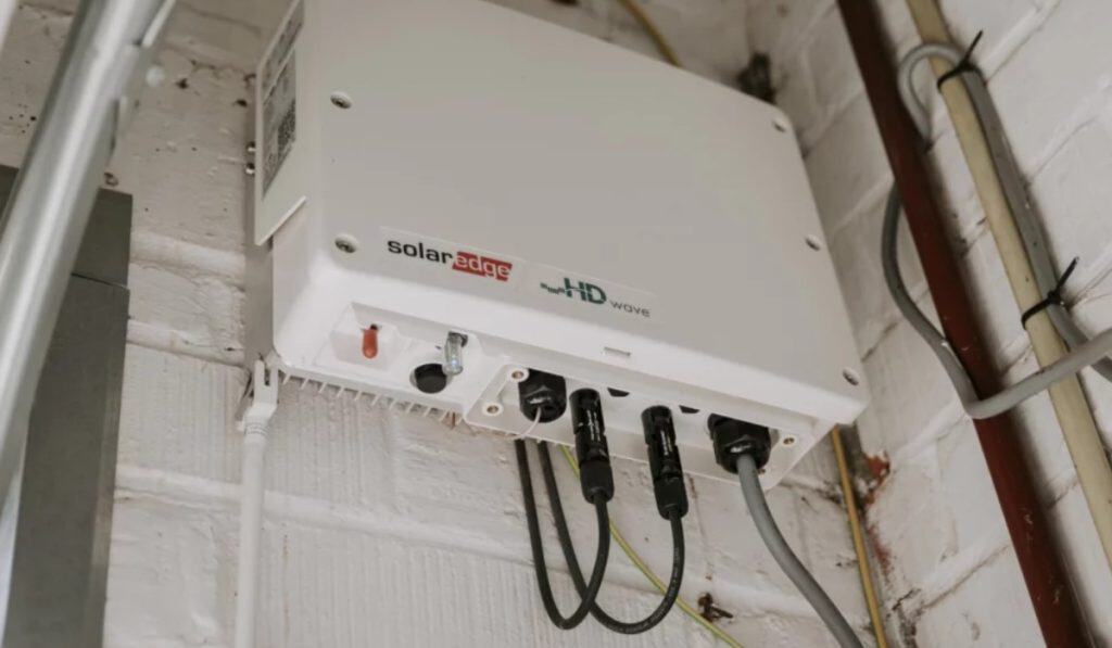 SolarEdge omvormer kiezen: 1 fase, 3 fase of hybride?