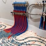 Vloerverwarming en warmtepomp: de complete gids voor duurzame vloerverwarming met zonnepanelen